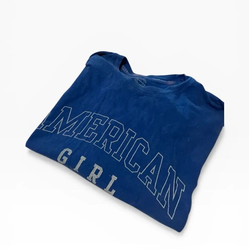 Social Culture American Girl Navy ladies Graphic Tee size medium